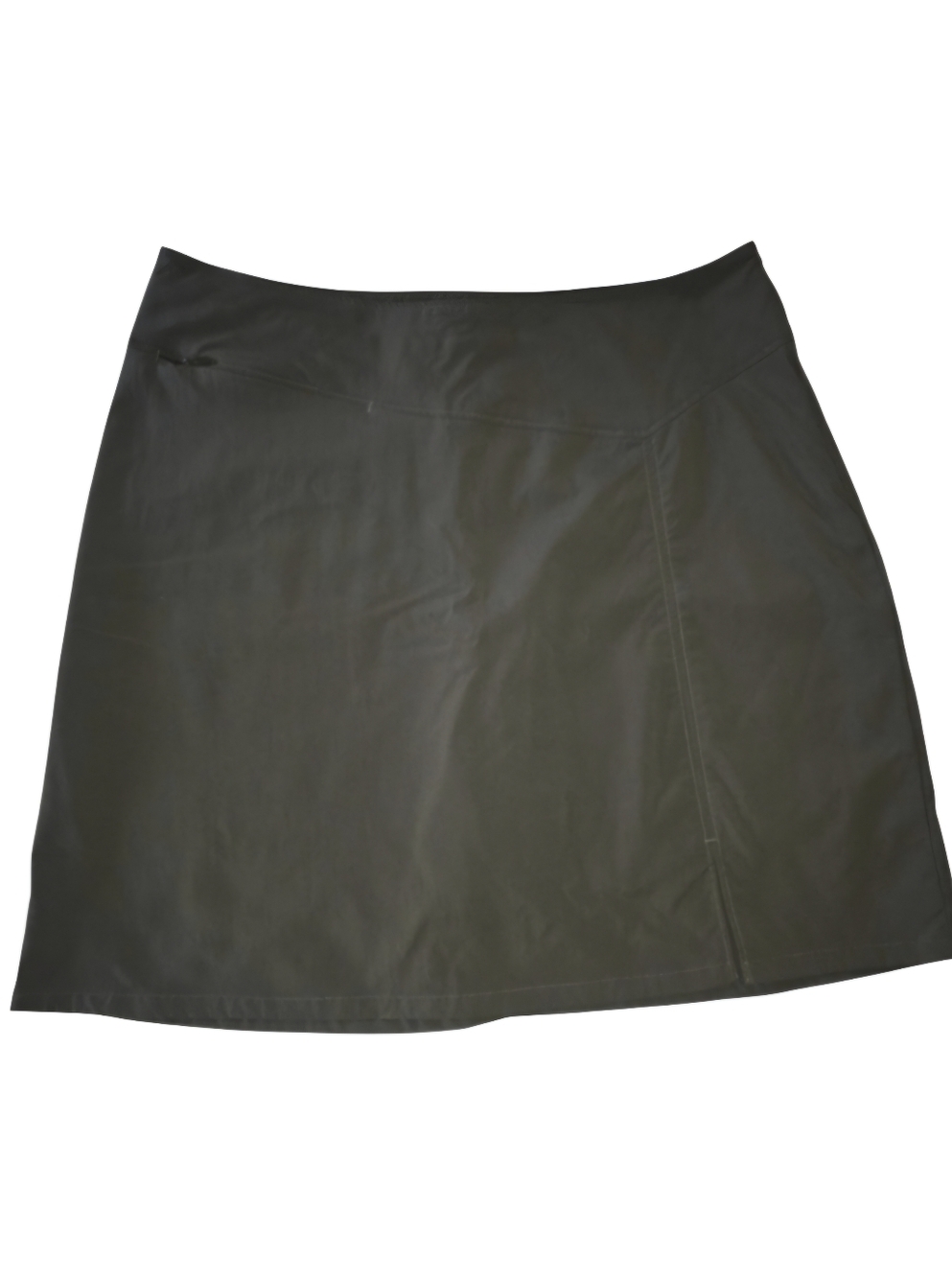 Patagonia Adventure Skort Women's size 10 Great condition. Earthy Green.